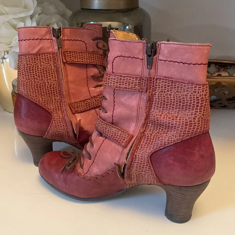 Golden Button Booties - Picture 4 of 5